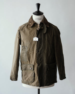 Open image in slideshow, Recrafted Two-Tone Hunting Jacket | Barbour Bedale
