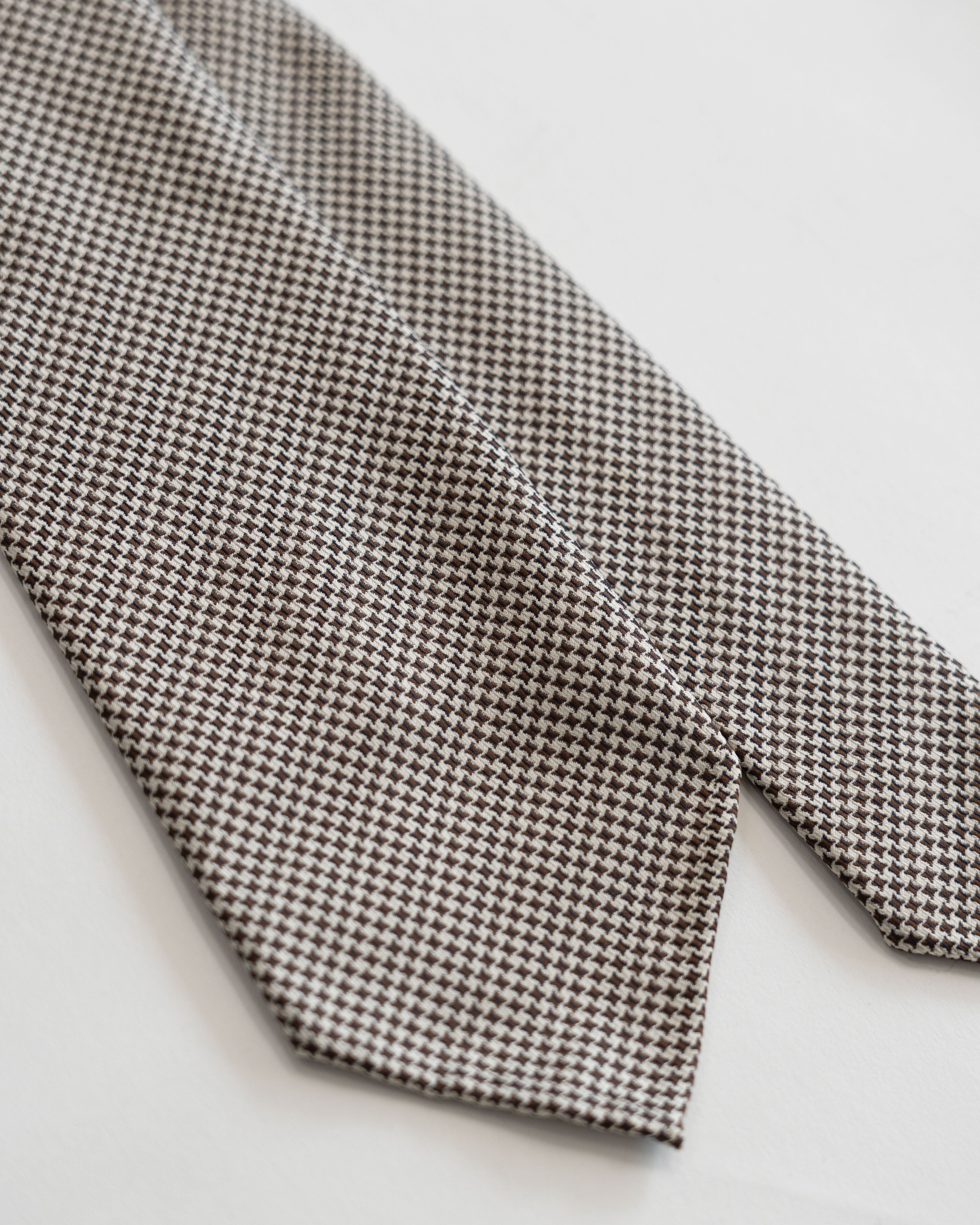 T136 Cream Tie with Brown Puppytooth 100% Silk Tie | T136 – The Signet Store