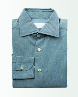 Open image in slideshow, Spread Collar Shirt | Light Chambray
