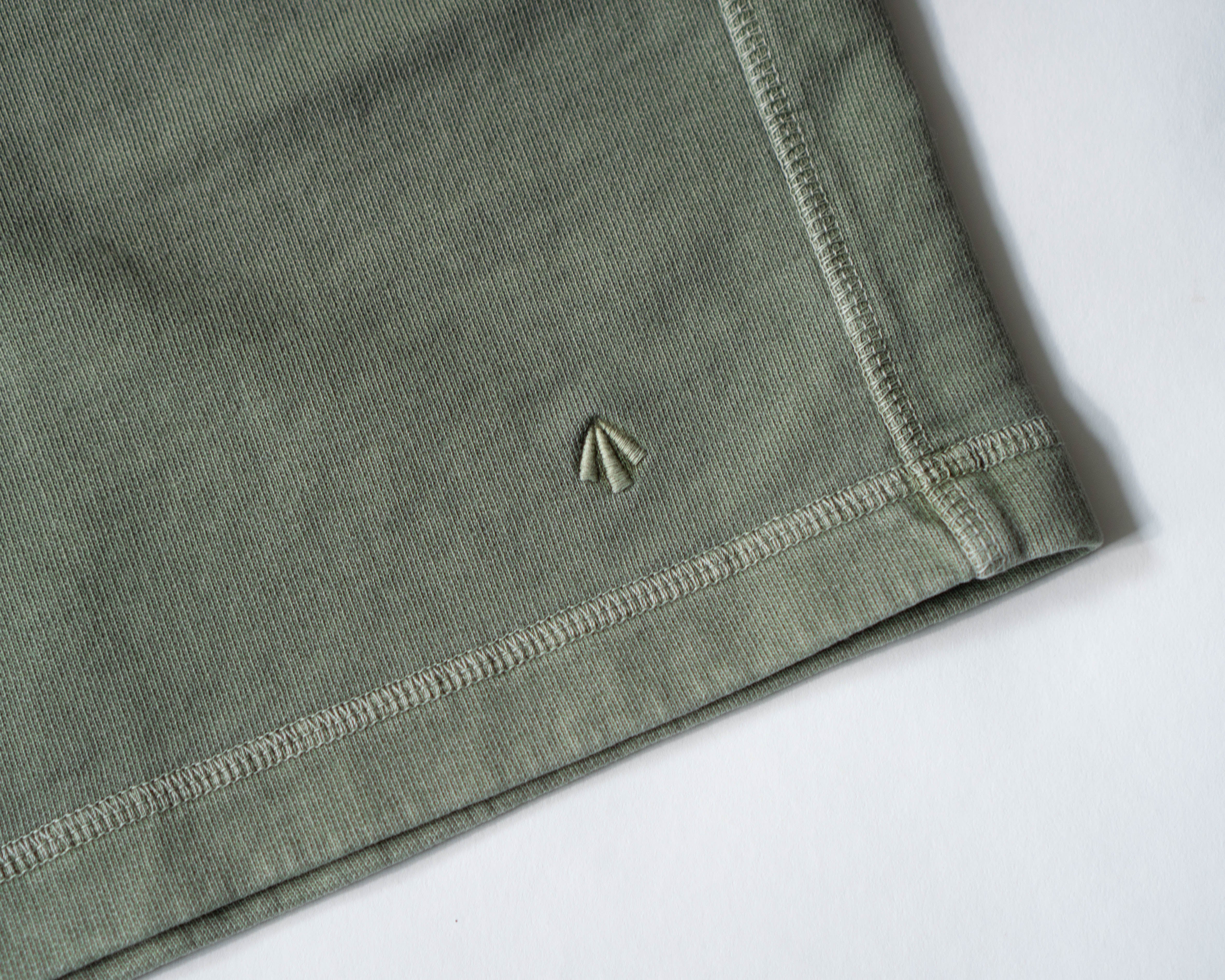 Embroidered Arrow Short | SS22-J-5-AR